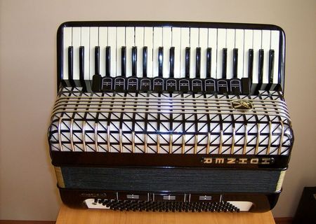 acordeon Hohner Atlantic IV