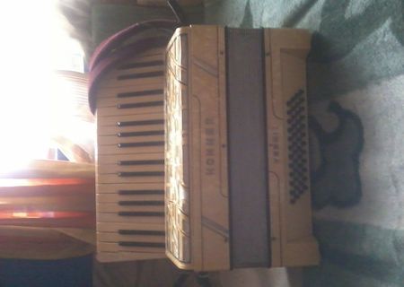 acordeon hohner verdi 1