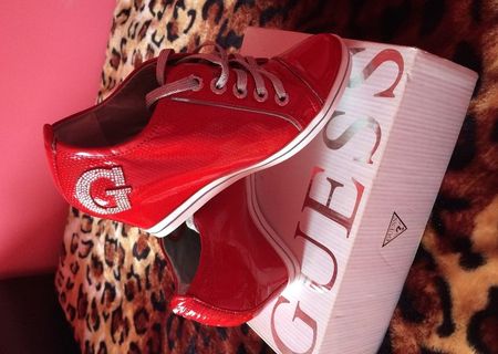 Adidasi cu platforma GUESS