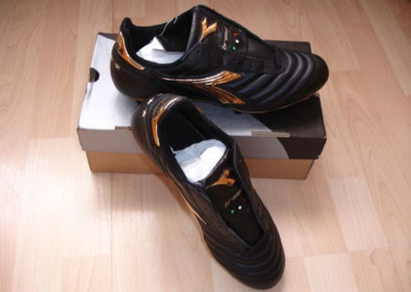 Adidasi (ghete) barbati Diadora Brasil Gold heritage negru