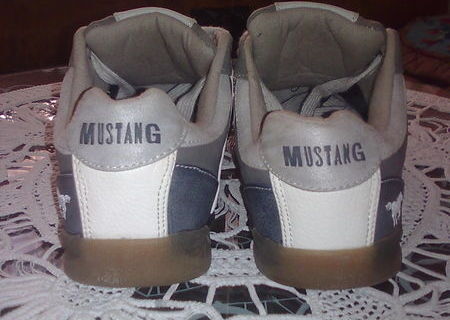 Adidasi Mustang