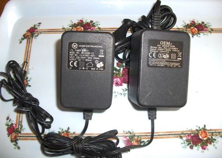 alimentator 12V ,800/1000Ma