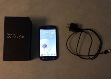 amsung Galaxy S3 GT-I9300 Factory unlocked (Sapphire Black)