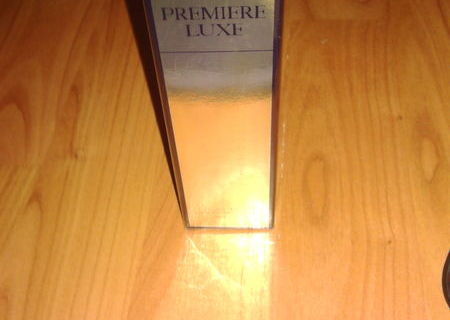 Apa de parfum Premiere luxe Avon