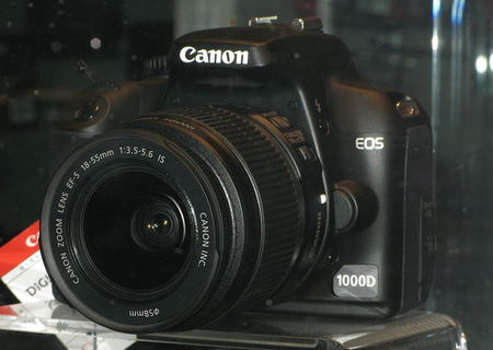 APARAT CANON 1000 D