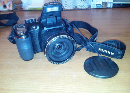 Aparat Foto Fujifilm FinePix S4200