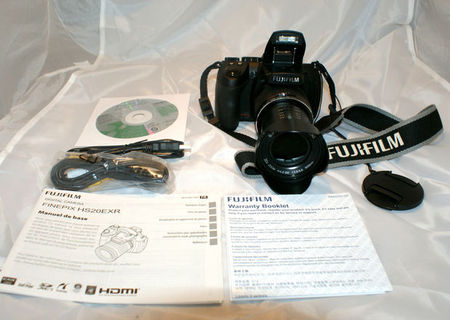 Aparat foto fujifilm hs20 + geanta impecabil 10 din 10