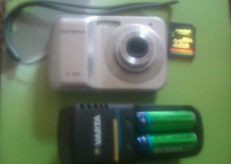 Aparat foto Olympus T10  32G