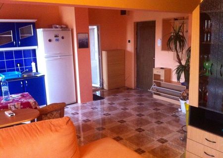 Apartament 2 camere, amenajat, Zona Intim (Piata Spitalului)