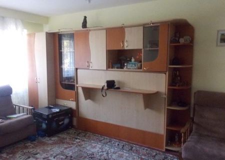 Apartament 2 camere Bariera Bucuresti