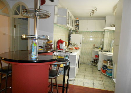 Apartament 2 camere cetate