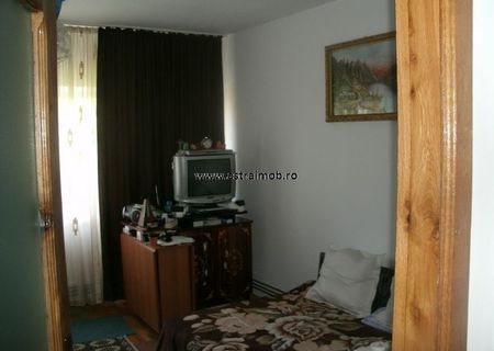 Apartament 2 camere de vanzare in Targoviste, Micro 6