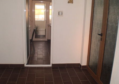 Apartament 3 cam 75 mp decomandat dotari lux