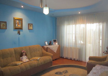 apartament 3 camere