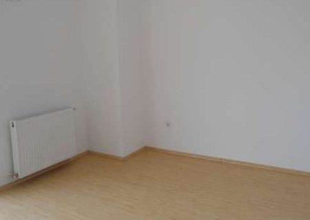 Apartament 3 camere, 70mp, Astra