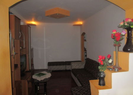 Apartament 3 camere, C-uri, Ostroveni