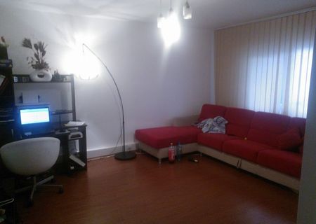 apartament 3 camere,conf 1,decomandat prundu