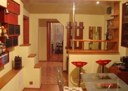 apartament 3 camere decomandate