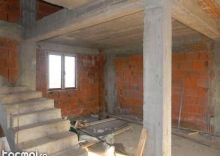 Apartament 3 camere in vila - Buftea