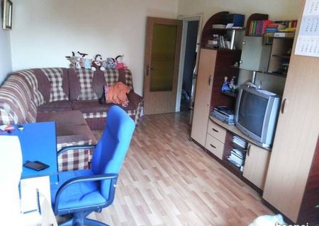 Apartament 3 camere, Rahova