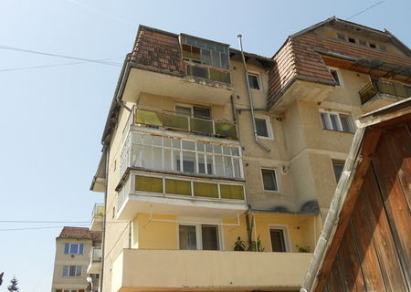 Apartament 3camere de vânzare în staţiunea Covasna