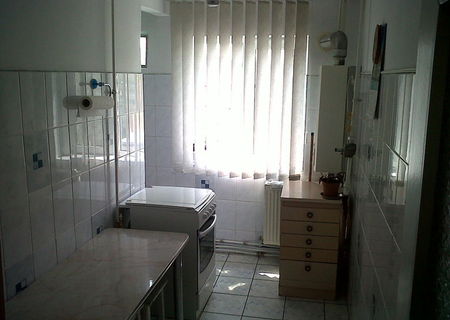 Apartament 4 cam, 100 mp, 2 bai negociabil