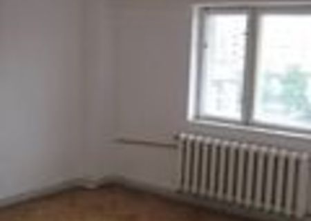 Apartament 4 camere, dec, Centru