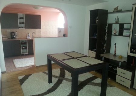 Apartament 6 camere, Burdujeni