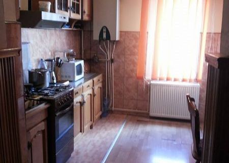 apartament cu 3 camere