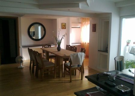 Apartament de lux zona centrala