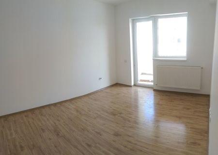 Apartament decomandat, balcon, 5 minute ratb