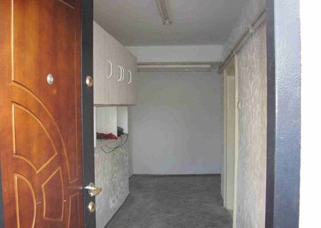 apartament inchiriat 4 camere, 70 mp, Zona centrala