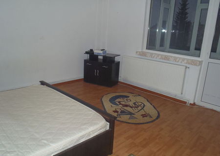 Apartament zona SIF