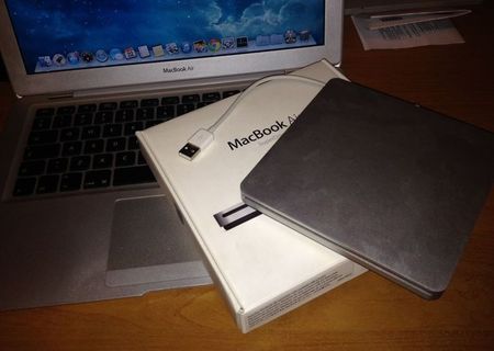 Apple Macbook Air SuperDrive