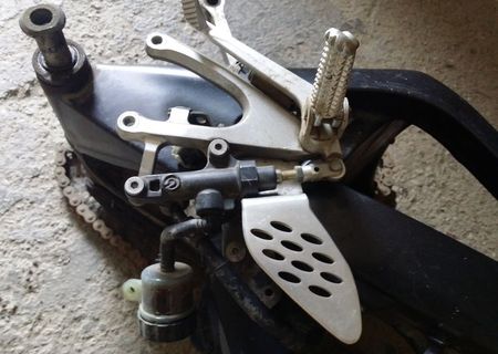 Bascula spate Honda RR 600 cmc.URGENT!!!!