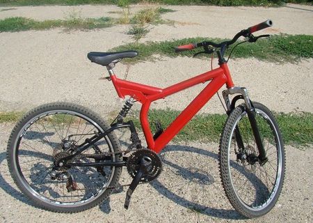 Bicicleta Mountain Bike