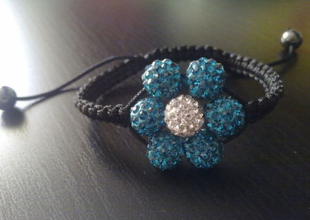 Bratara Shamballa floricica