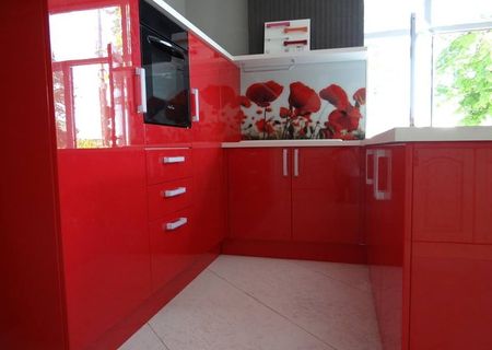 Bucatarie moderna MDF Rosu Ferrari