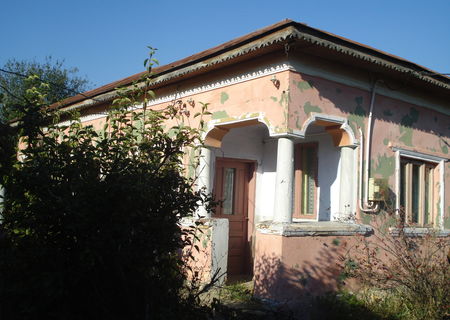 Casa 4 camere Mogosani