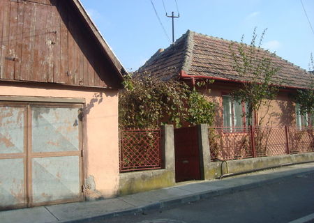 Casa de vanzare