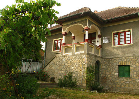 Casa Fieni, Zona Piata Centrala