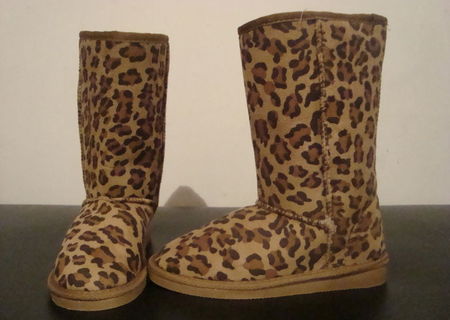 cizme animal print stil UGG