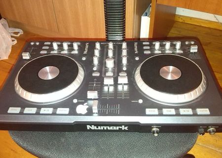 Consola DJ Numark Mixtrack Pro