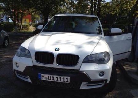 De vinzare BMW X5  alb