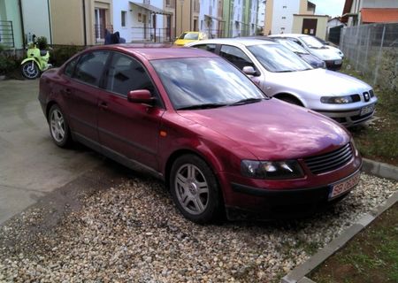 de vinzare wv passat 1,8 turbo