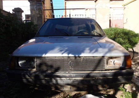 Dezmembrare renault 9