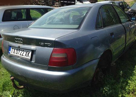 Dezmembrez AUDI A4  1.9 TDI