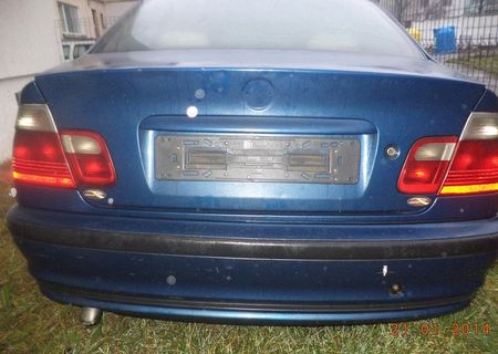 Dezmembrez bmw 320 seria 3 an 2001