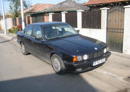 Dezmembrez bmw e34 520