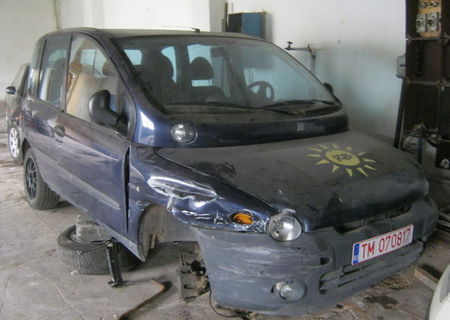 Dezmembrez Fiat Multipla